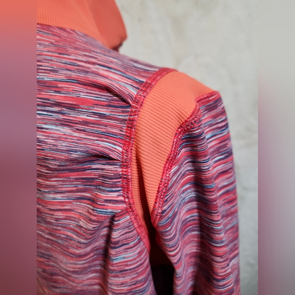 Lululemon reversible jacket.  Floral/stripes.  Size 6 - Picture 17 of 17